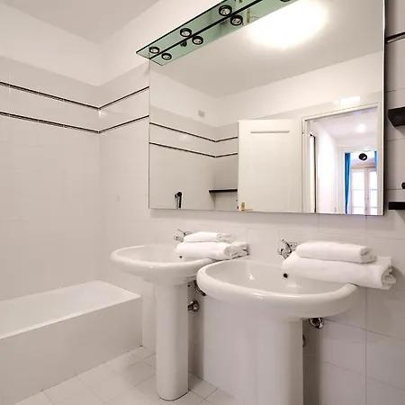Il Salotto Sul Gombito Apartment *
