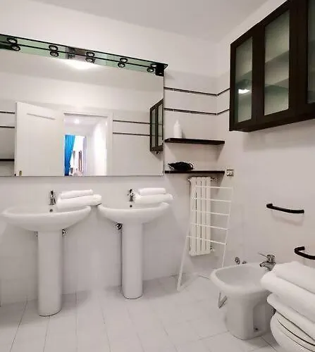 Il Salotto Sul Gombito Lägenhet *