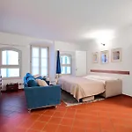 Il Salotto Sul Gombito Apartment